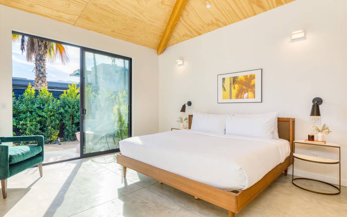 Downtown Palm Springs Hotel | 83 m² Hotel ∙ 1 bedroom ∙ 2 guests