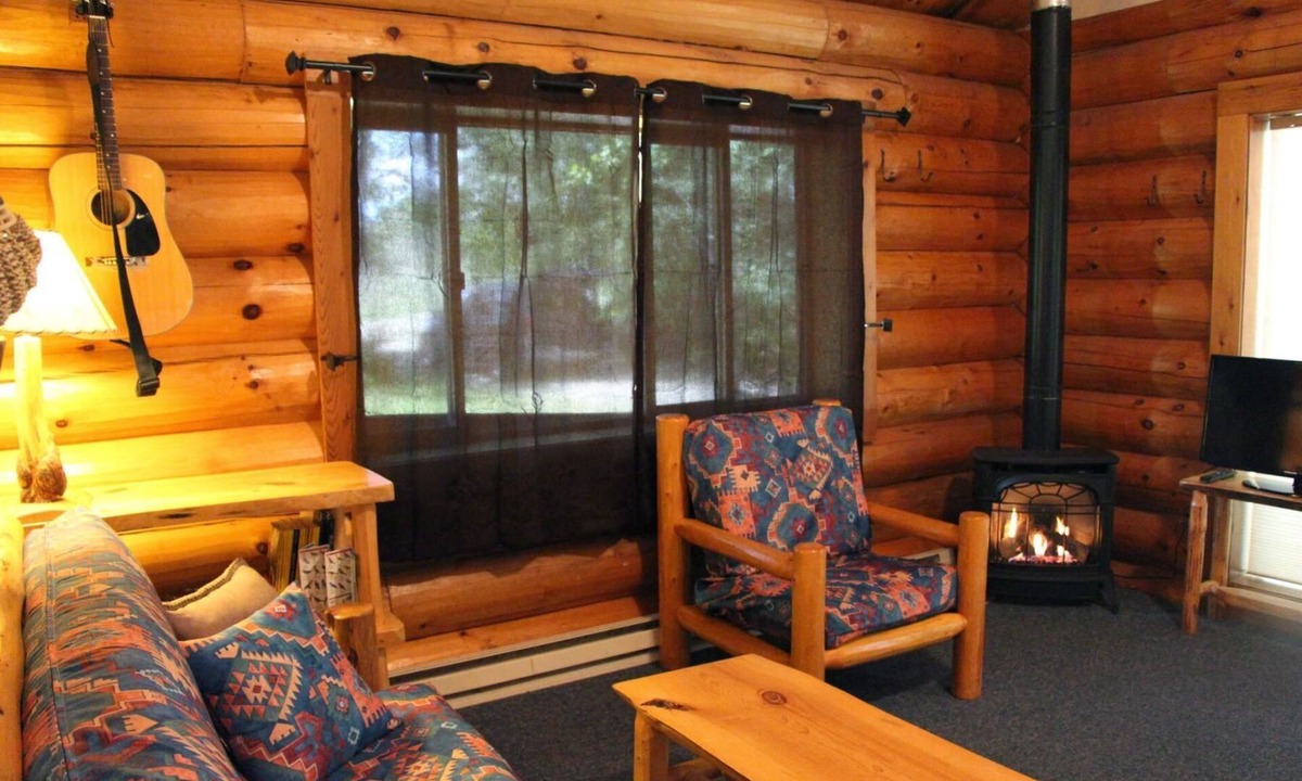 Winthrop House | Dancing Wolf Two Bedroom Two Bath Townhouse