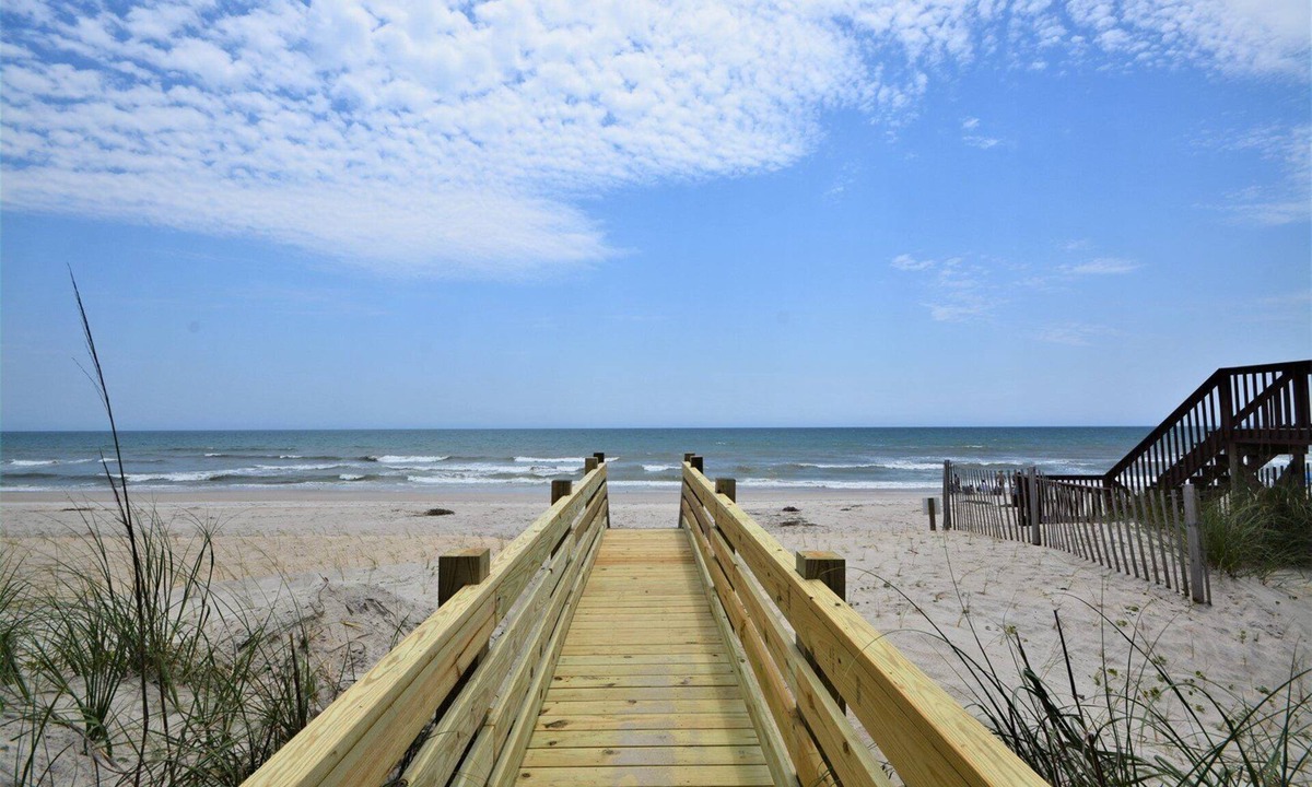 North Topsail Beach House | Experience beachside bliss at Almost Heaven North, a spacious 4-bedroom duplex in North Topsail!