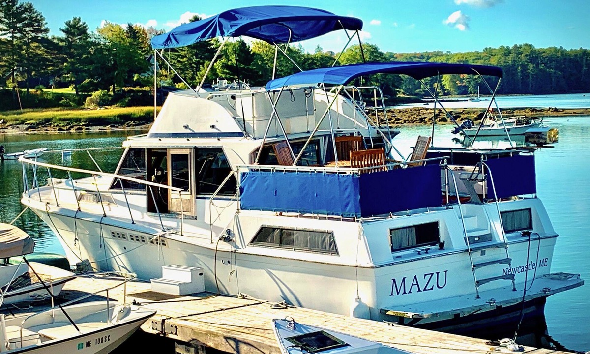 Damariscotta Boat Rental | Maine Bed & Boat, MAZU on the scenic Damariscotta River