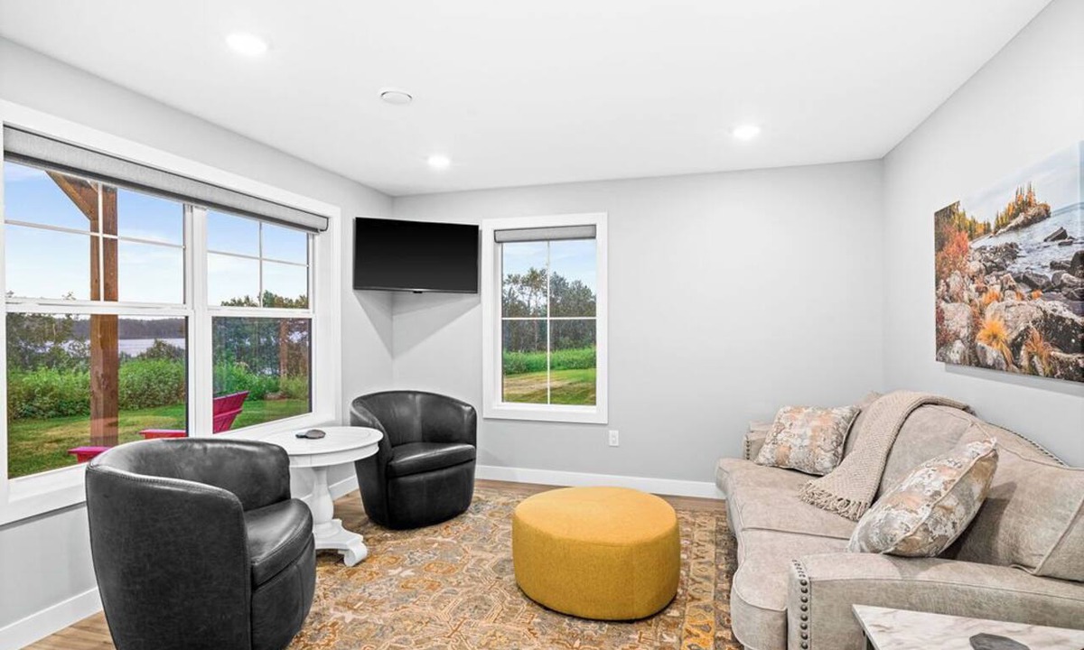 Riverside Apartment | RiverWest Trails End Chalet -River Front - Dog Friendly