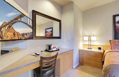 Century West Hotel | 28 m² Hotel ∙ 1 bedroom ∙ 2 guests