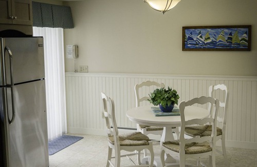 Ogunquit Condo | Beautiful Ogunquit Condo! Perfect Central Location-Walk to everything!