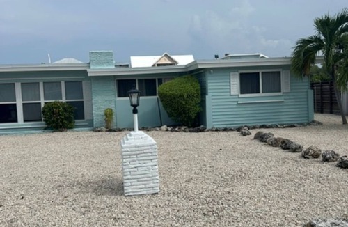 Venetian Shores House | Comfortable, Spacious 3-BR, 2-BA-1 level home- DEEP dock on canal, Islamorada