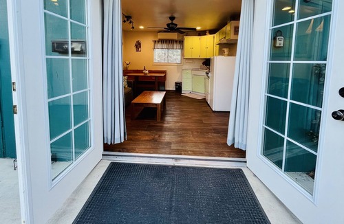 Eagle Point Apartment | Cozy Studio with wifi & full kitchen