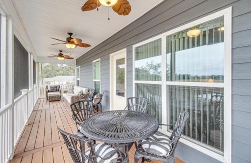 Midway House | Dock & Fire Pit: Waterfront Midway Retreat!