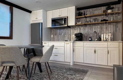 Romulus Hotel | DTW Suites