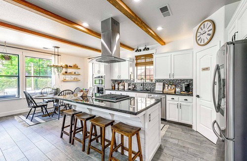 Clovis House | Enchanting Clovis Haven w/Hot Tub & Private Pool!