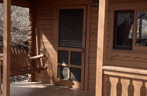 Oaks Corners Cottage | Junius Pond
