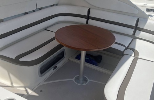 Cornelius Boat Rental | Luxurious mini yacht on Lake Norman