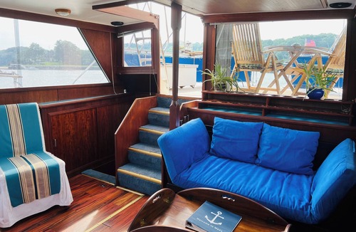 Damariscotta Boat Rental | Maine Bed & Boat, MAZU on the scenic Damariscotta River
