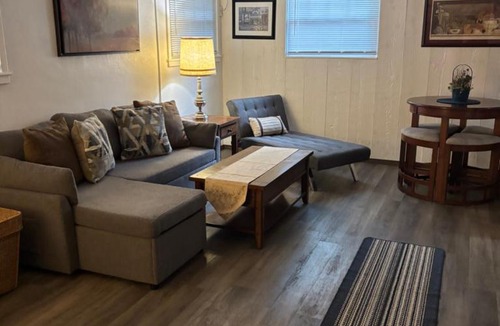 Cambridge Apartment | Oasis Studio