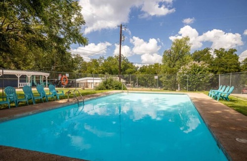 Burnet RV Rental | RV Site - Pull Through 28