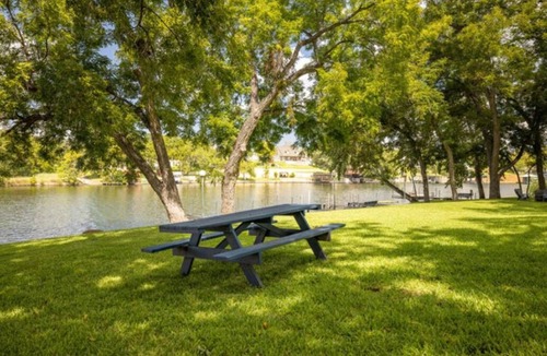 Burnet RV Rental | RV Site - Pull Through 41
