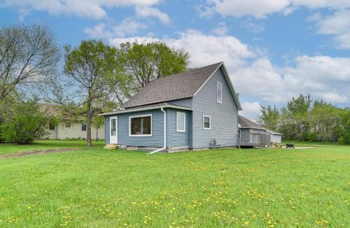 Devils Lake House | Serene Devils Lake House w/Deck + Fire Pit!