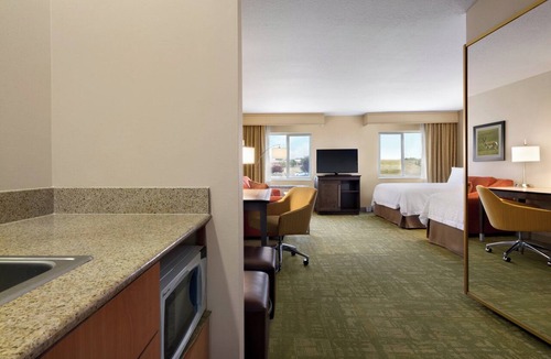 Gillette Hotel | Summit Suites