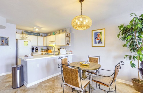 Cedar Key Apartment | Walkable Beachfront Retreat on Cedar Key!