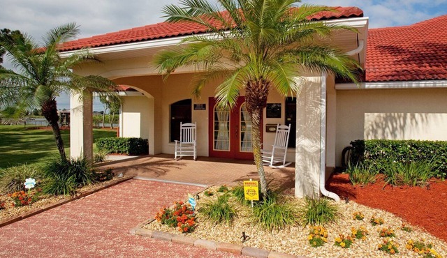 Beautiful 1 bedroom unit at resort, sleeps 4