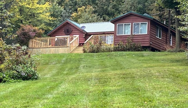 Cabin 3BR close to lake w rolling hills