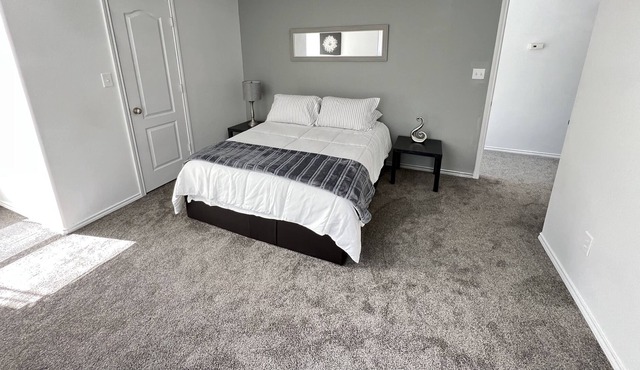 Clean & Cozy Apt -2BR 2.5BA- short & long stays!