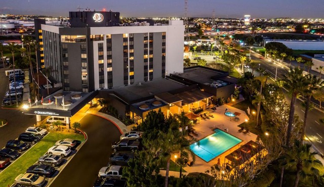 DoubleTree by Hilton Carson