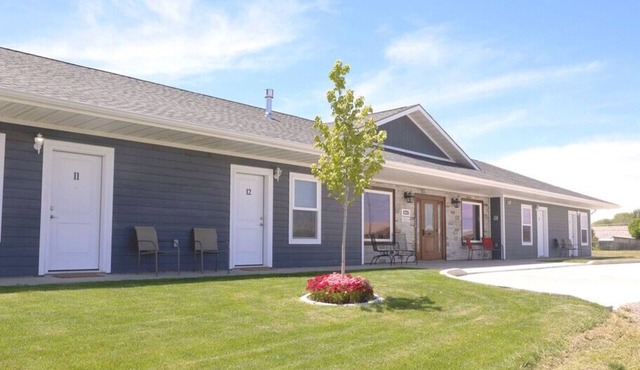 Greystone Crossing Suite #8