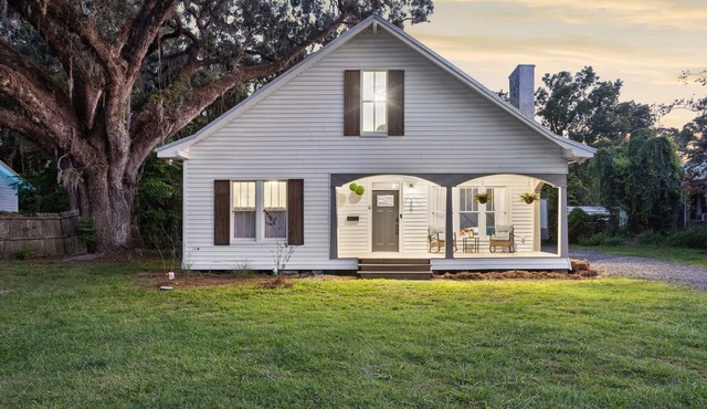 Historic Home Near Spirit of the Suwannee Sleeps 10