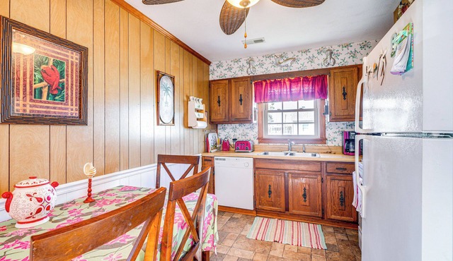 Kill Devil Hills Vacation Rental, Walk to Beach!
