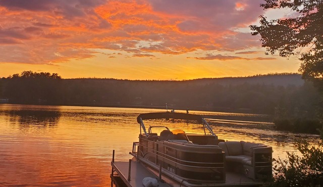 lLakeside Retreat!