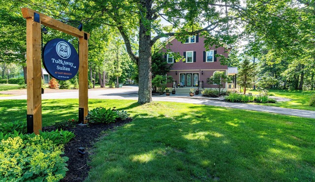 NEW! 7 private self check-in suites in full house!