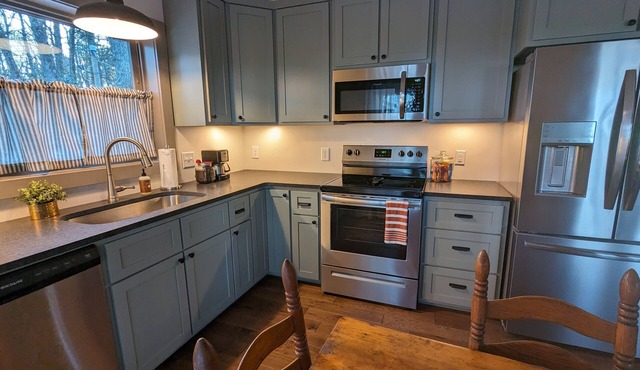 NEW! Shady Grove Cozy Mountain Cottage