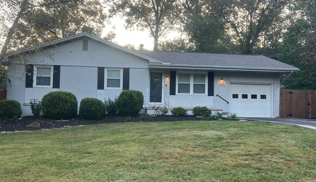 NEWLY RENOVATED, UPSCALE, IMMACULATE, 3 BED + DEN BRICK HOME