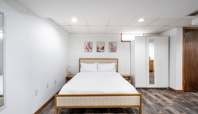 Private studio room - Monthly stays