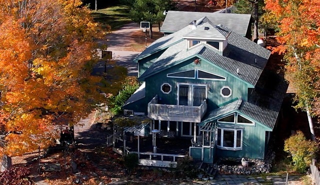 Sweet Retreat Estate Private Waterfront Retreat
